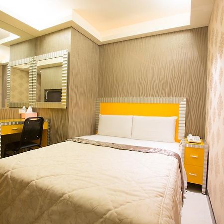 Happy Hotell Taipei Exteriör bild