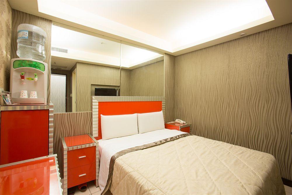 Happy Hotell Taipei Exteriör bild